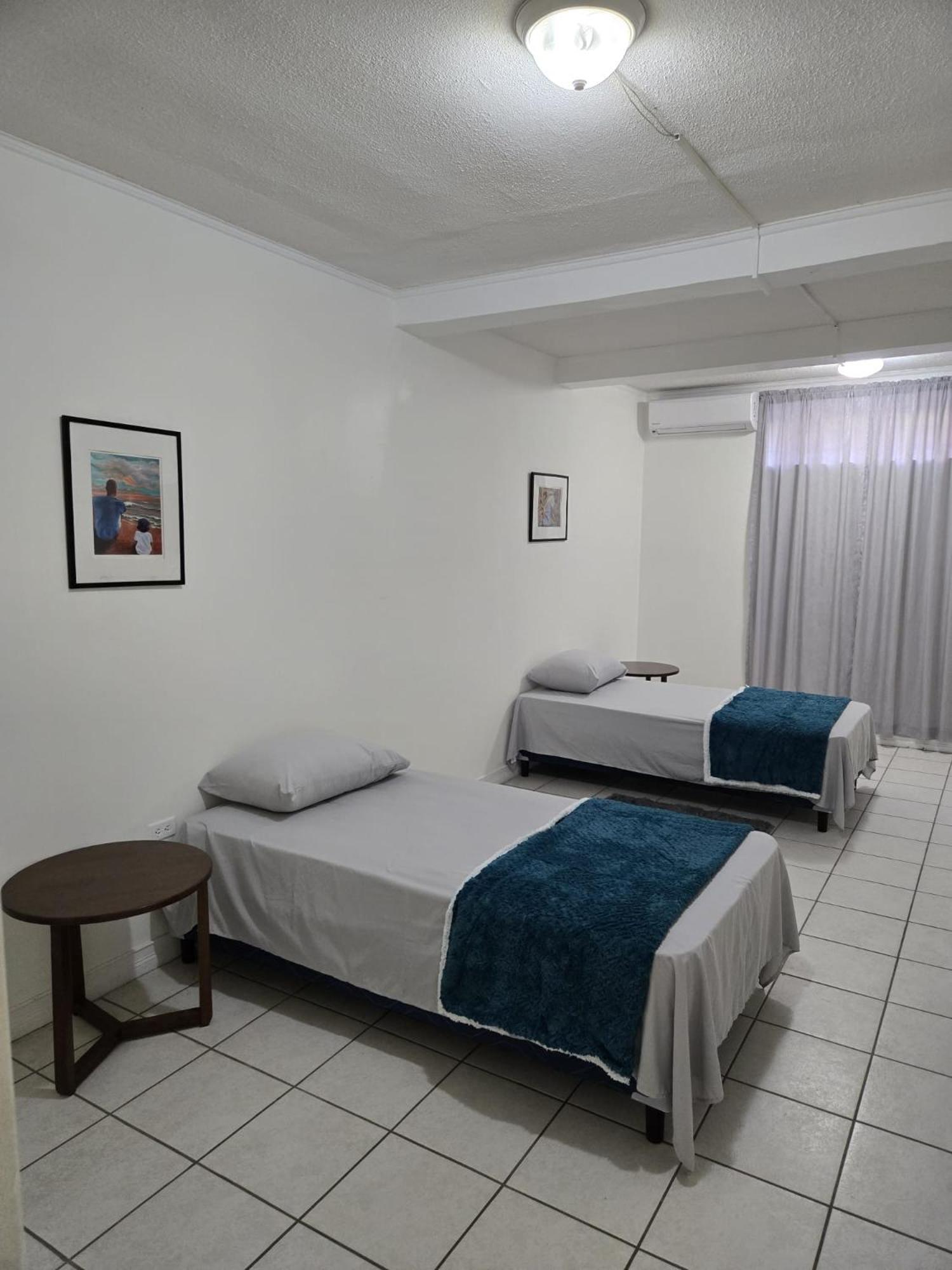 Maraval Townhouse - Haleland Park Sleeps 5 La Finette 외부 사진